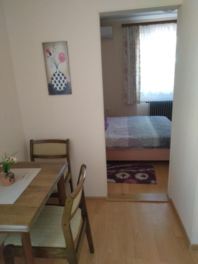 Sandrea Studio Apartment Subotica Luaran gambar